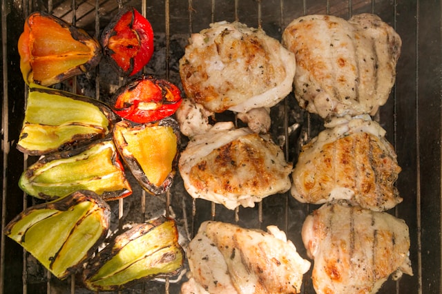 Mariner du poulet : notre guide complet et nos suggestions de marinades